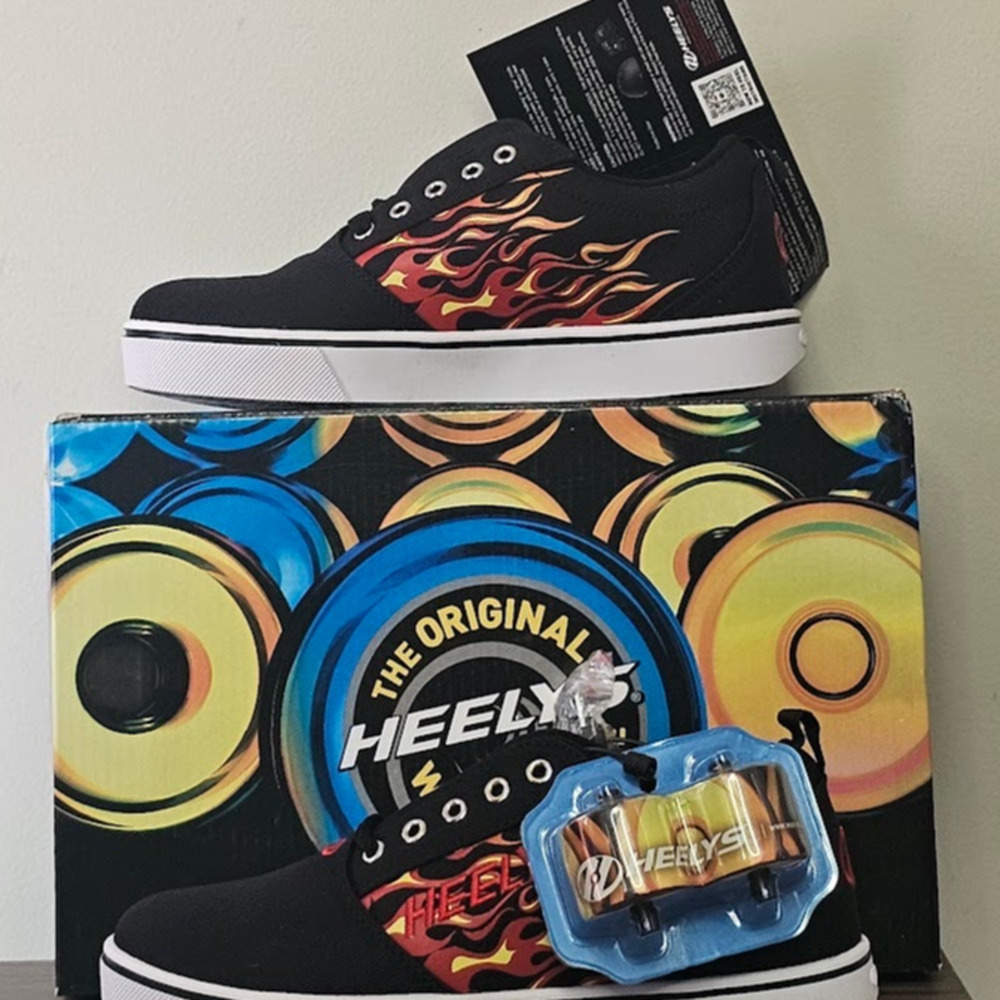 HEELYS  Pro 20 Prints Wheeled Skate Casual Sneakers Men's Size  7 NWT